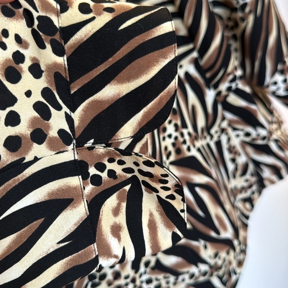 Animal Print 3/4 length Blouse - Picture 3 of 6